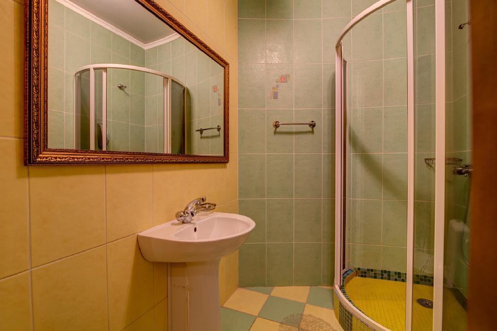 Bansay Hotel Dnipro Room photo